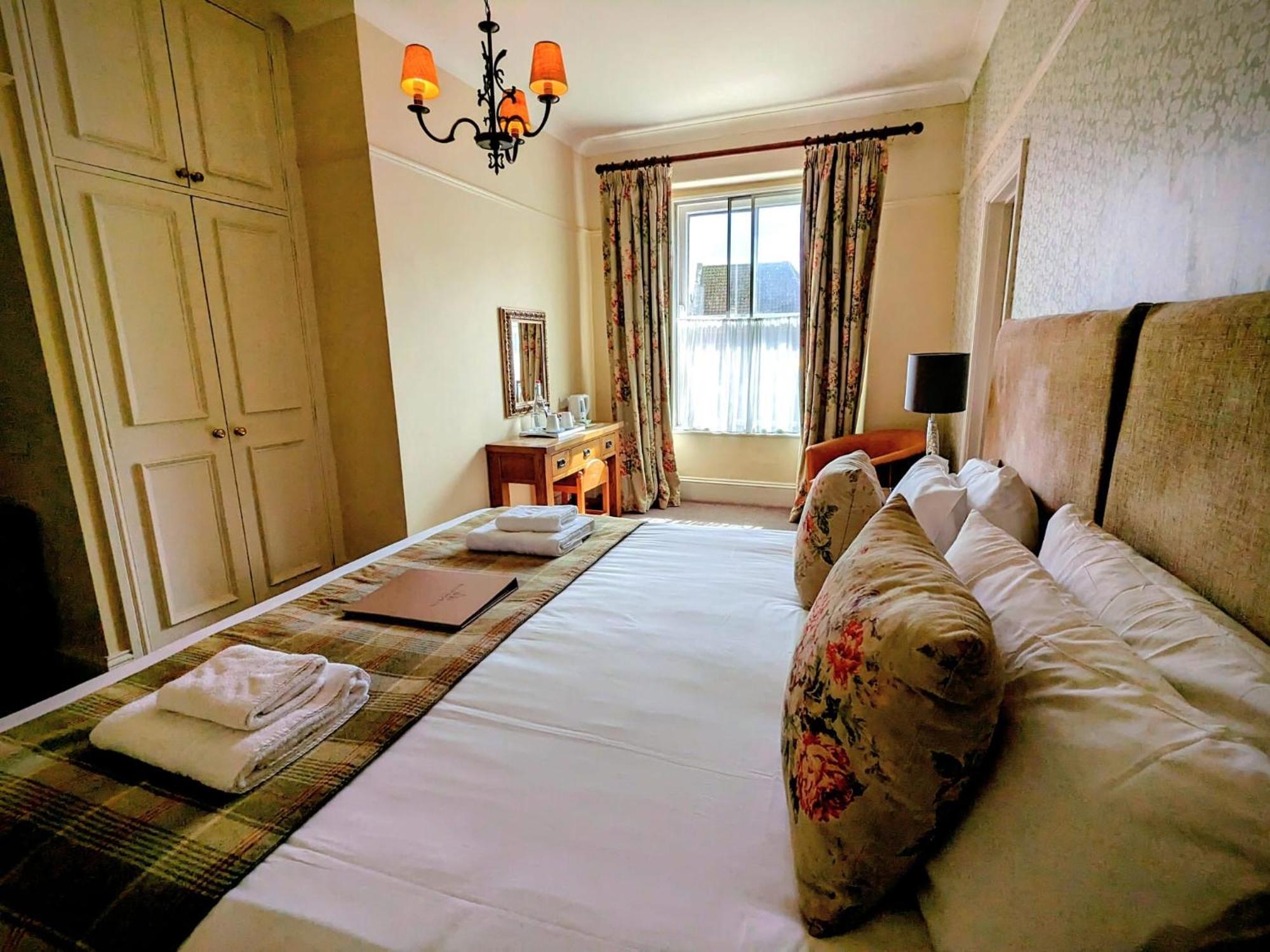 Bed & Breakfast George
